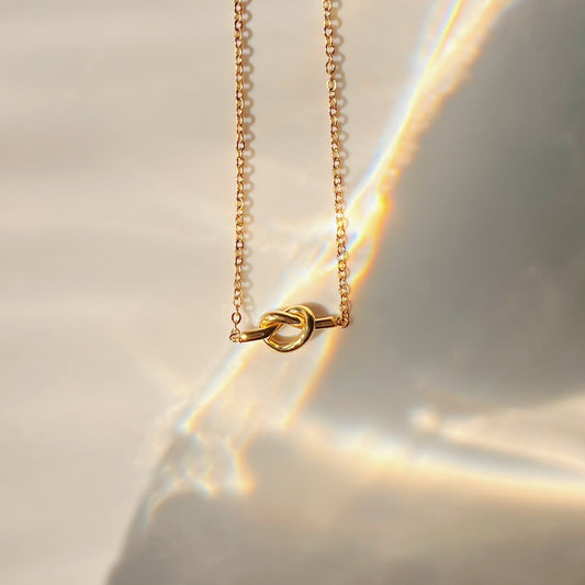 Knotted Chain